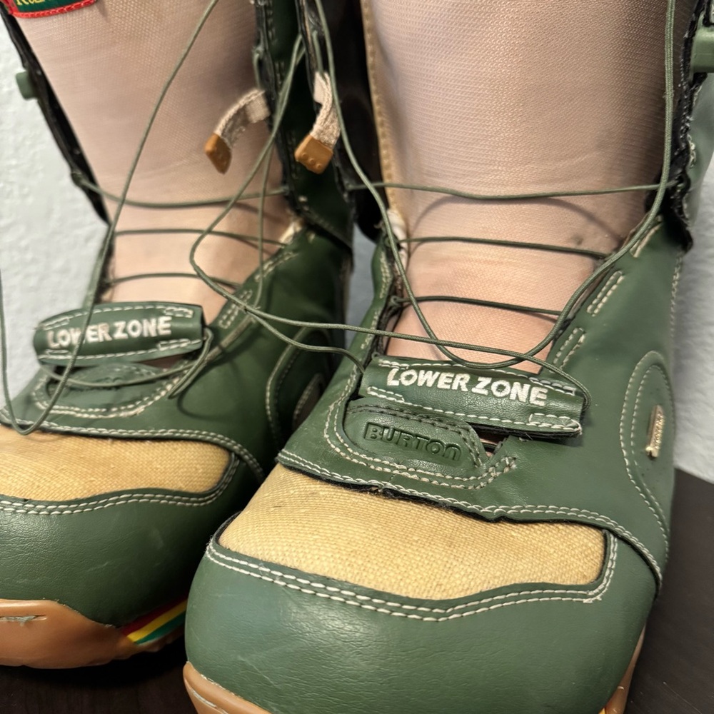Burton Ruler Green and Tan Snowboard Boots - Picture 2 of 9